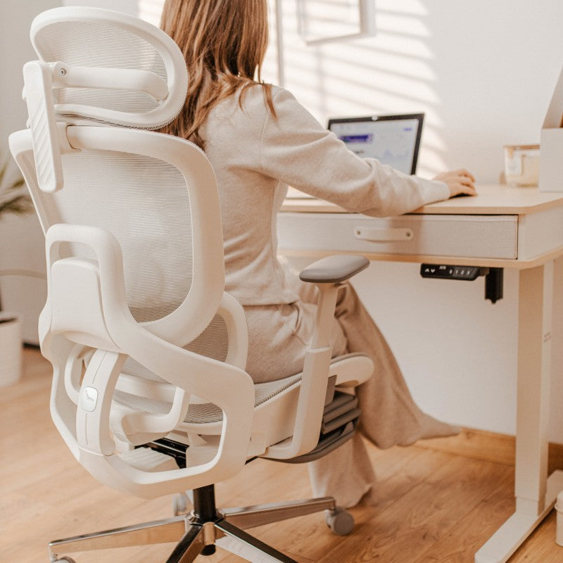Fotel ergonomiczny z podnóżkiem Mark Adler Expert 9.3 Grey