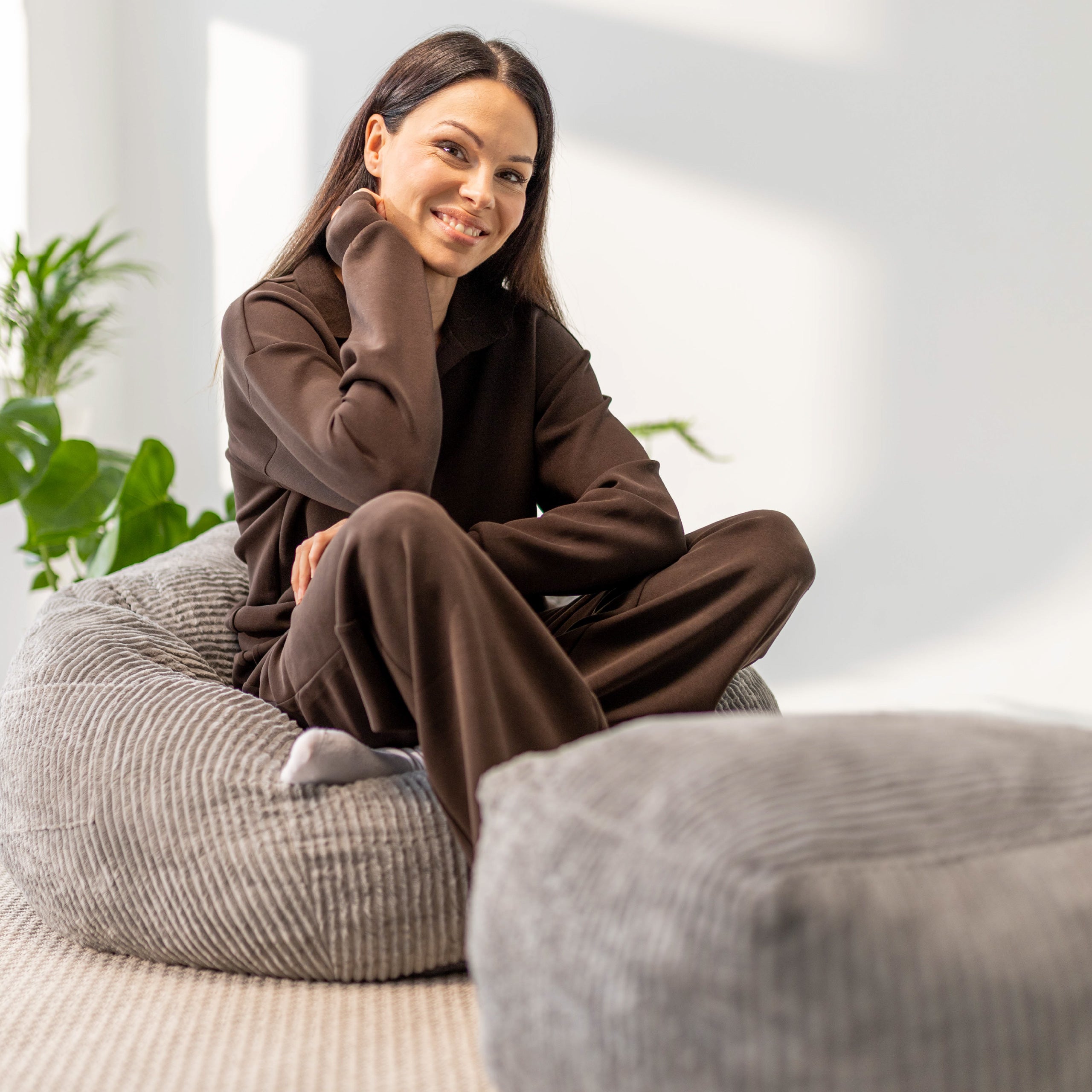 Kordový kreslo-puf s podnožkou Mark Adler Comfy 3.0 Grey
