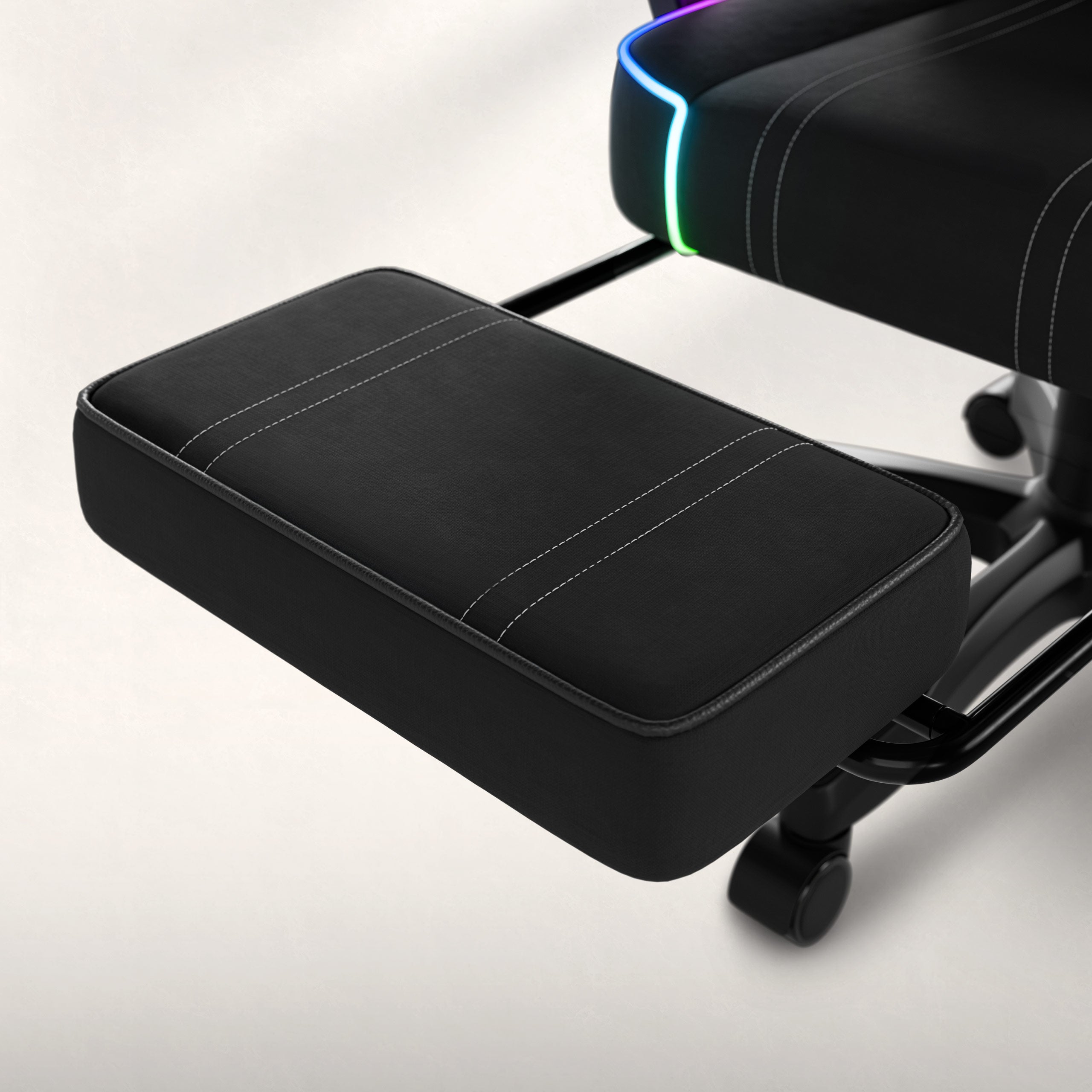 Herné kreslo Huzaro Force 3.7 RGB Black