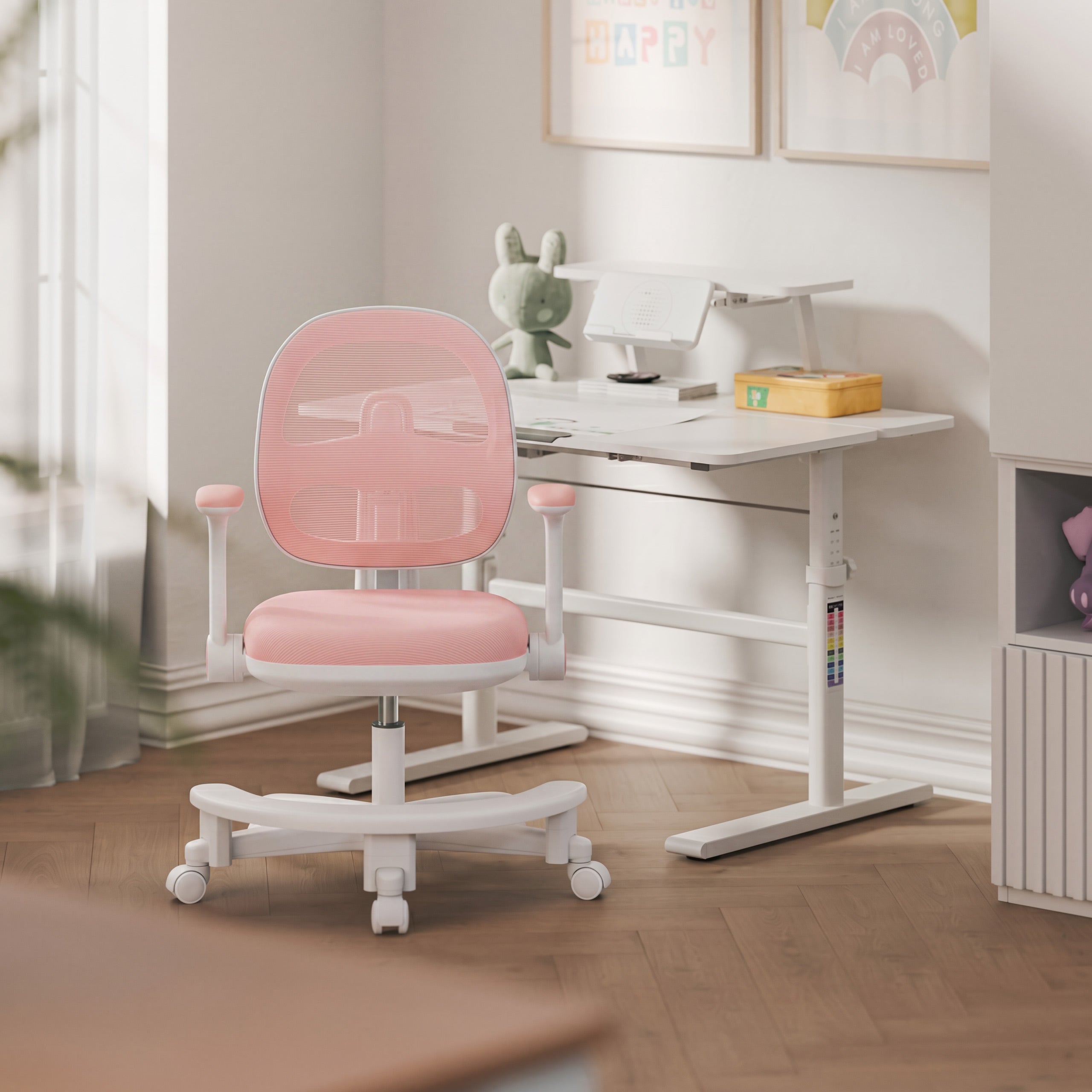 Ergonomická detská kancelárska stolička Mark Adler Junior 3.6 Pink